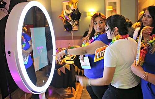 Fotomatón Espejo para bodas, fiestas y eventos en barcelona