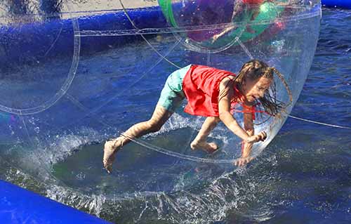 Aqluiler de pelotas de agua en Barcelona