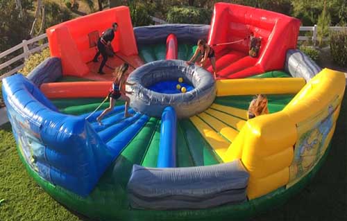 Alquiler de hinchable Tragabolas Humano Barcelona