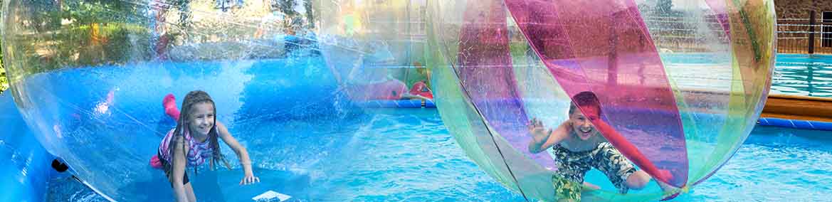 Alquiler castillos hinchables de agua Barcelona