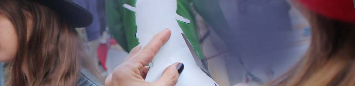 Contratación de siluetistas para fiesta en Barcelona