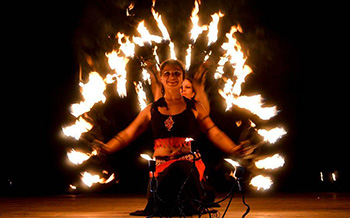 Espectáculos de Danzas Tribales con fuego para eventos en Barcelona