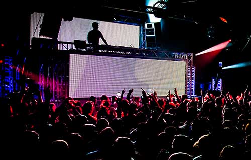 Alquiler de discomóvil Barcelona