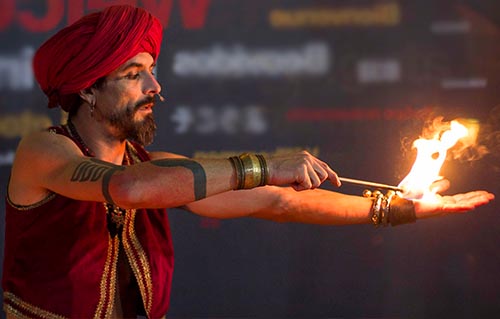 espectáculo de faquier en Barcelona