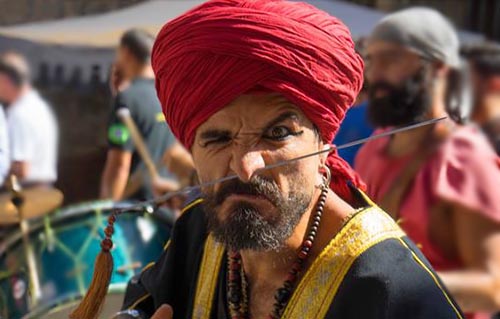 faquir con espadas Barcelona