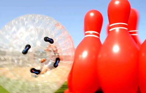 Alquiler de hinchables humor amarillo en Barcelona