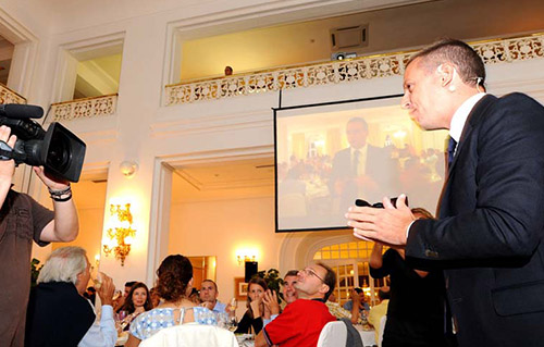 Contratación de monologuistas para fiestas en Barcelona