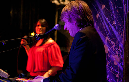 Contratación de dúos musicales para fiestas y eventos en Barcelona