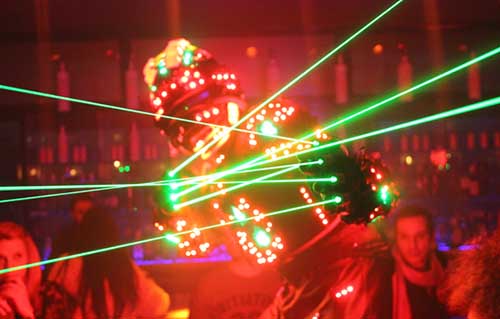 Performance láser Barcelona