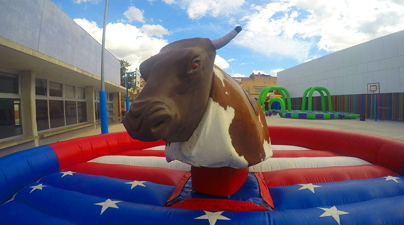 Atracción Toro Mecánico Para Bodas Barcelona