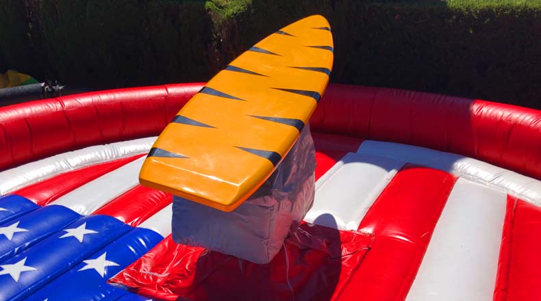 Tabla de Surf Mecánica para Eventos en Barcelona